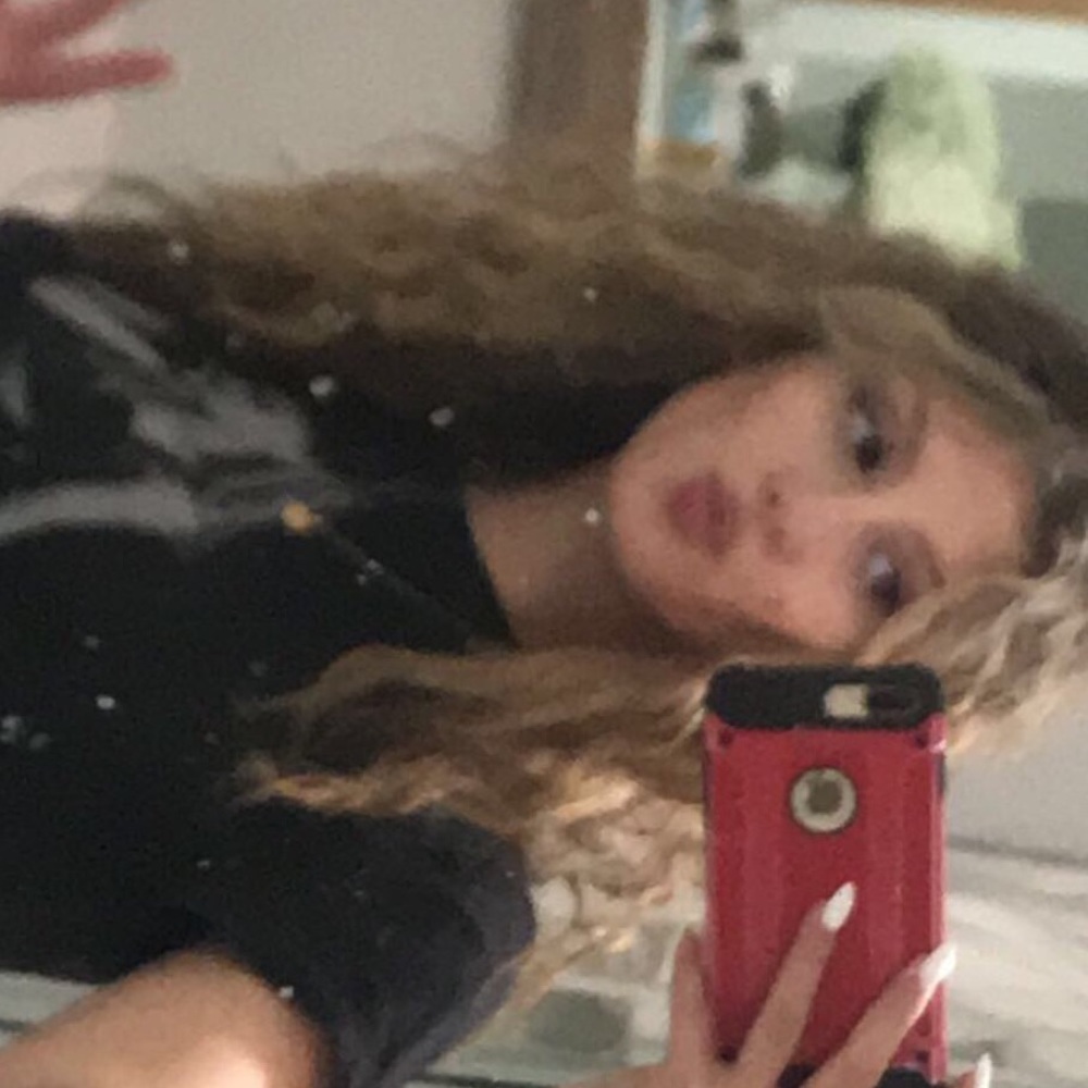 Meet your Posher, Maya